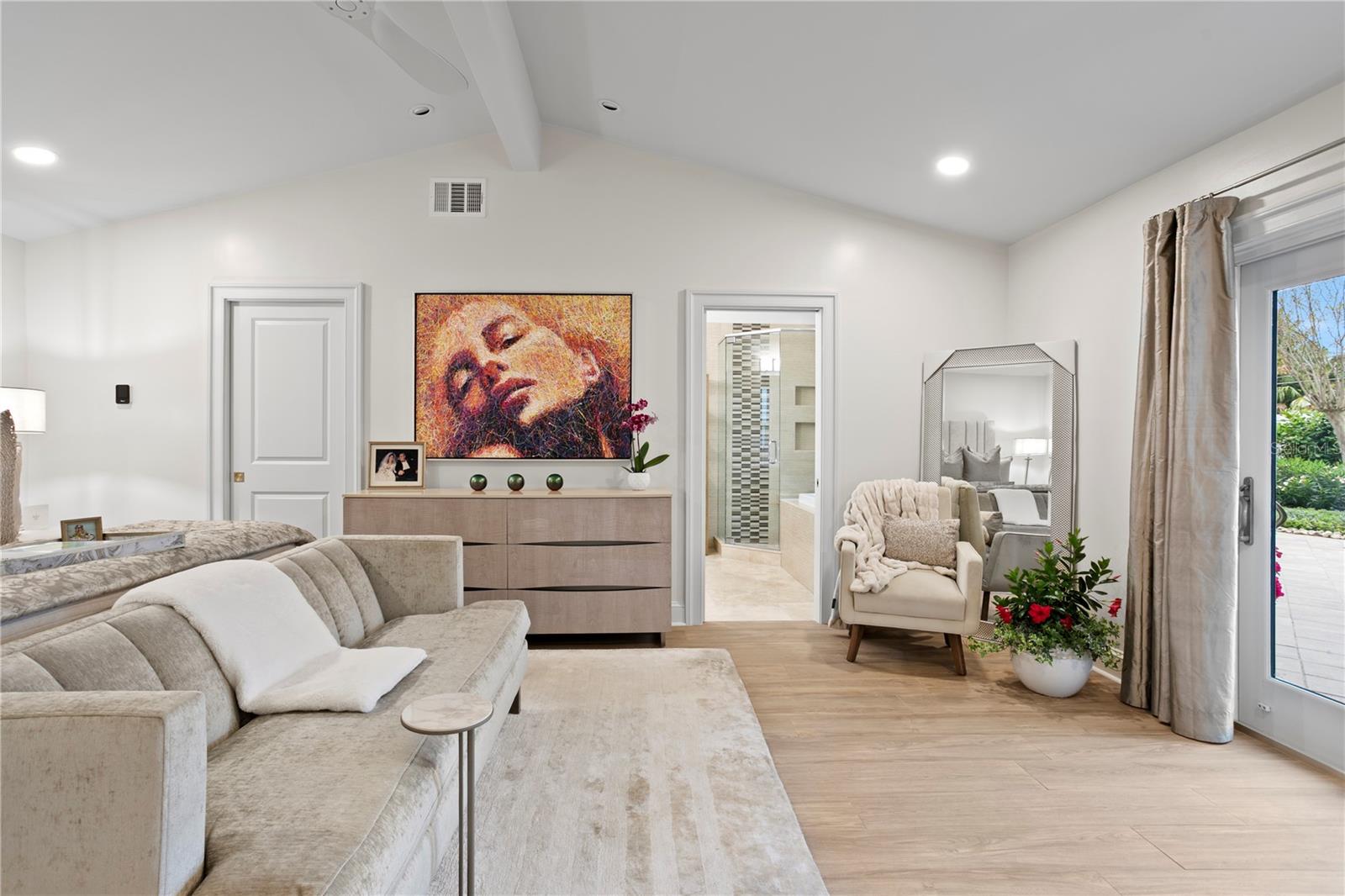 Image 30 of 47 For 111 Estado Way Ne