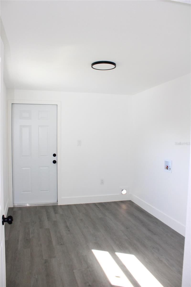 Image 14 of 19 For 2708 Elm Street