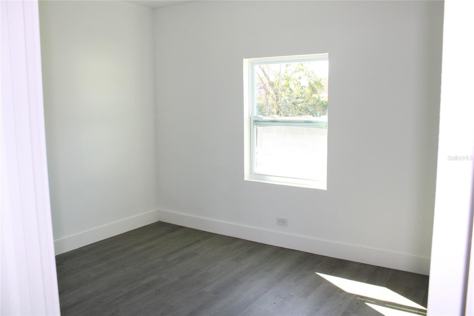 Image 8 of 19 For 2708 Elm Street