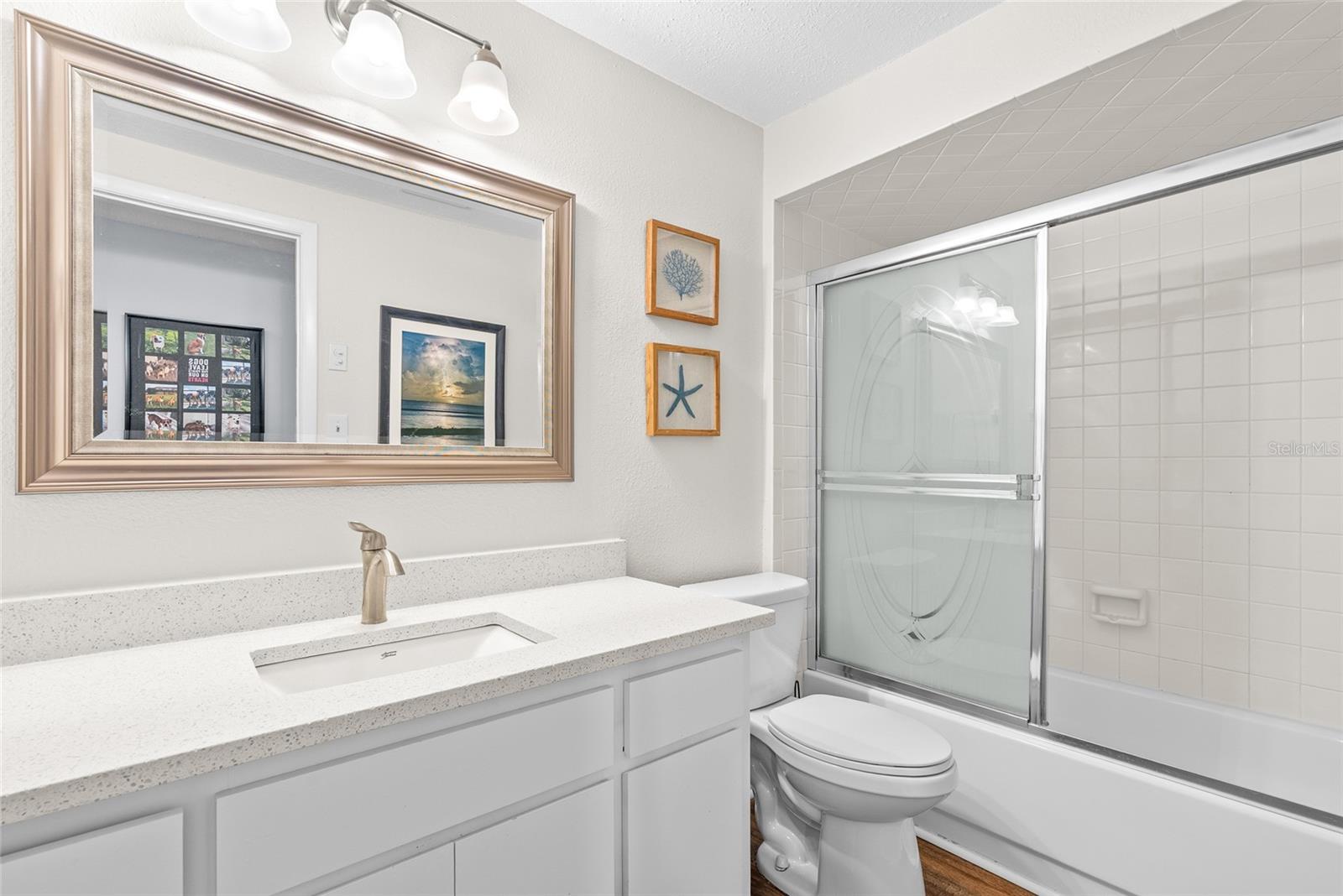 Listing photo id 13 for 1326 Flotilla Drive