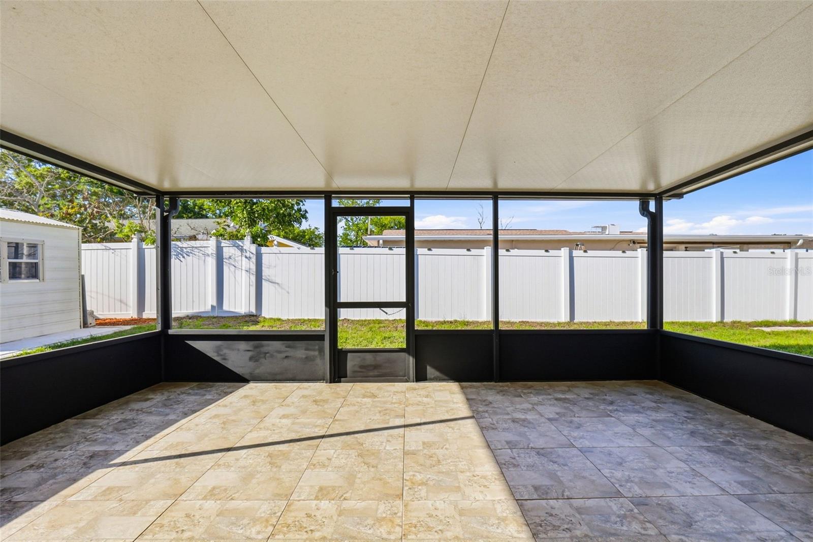 Image 11 of 65 For 10918 Tailfeather Court