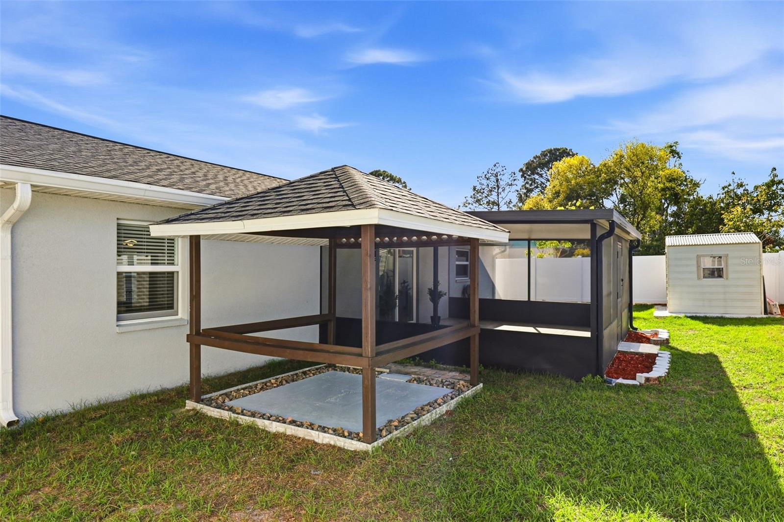 Image 16 of 65 For 10918 Tailfeather Court