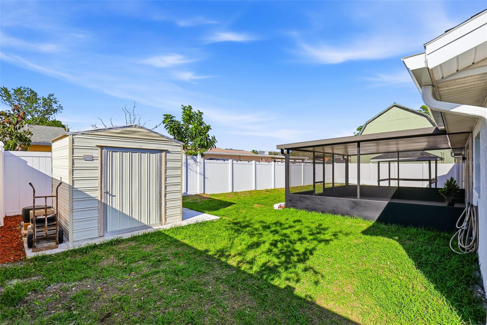 Image 19 of 65 For 10918 Tailfeather Court