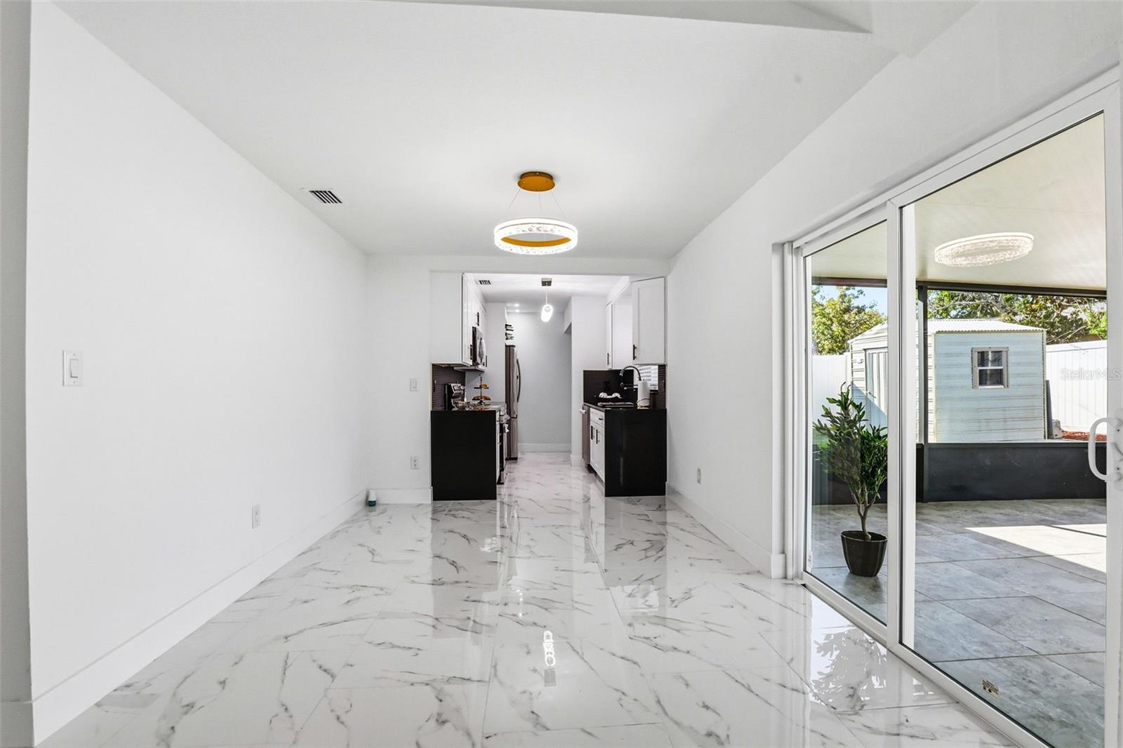 Image 31 of 65 For 10918 Tailfeather Court