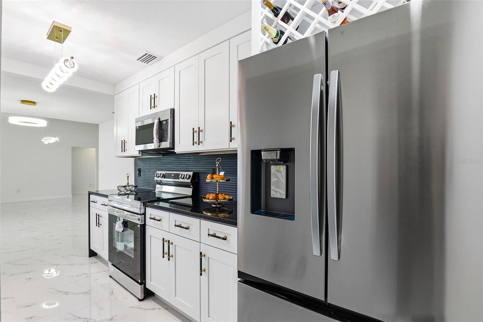 Image 39 of 65 For 10918 Tailfeather Court