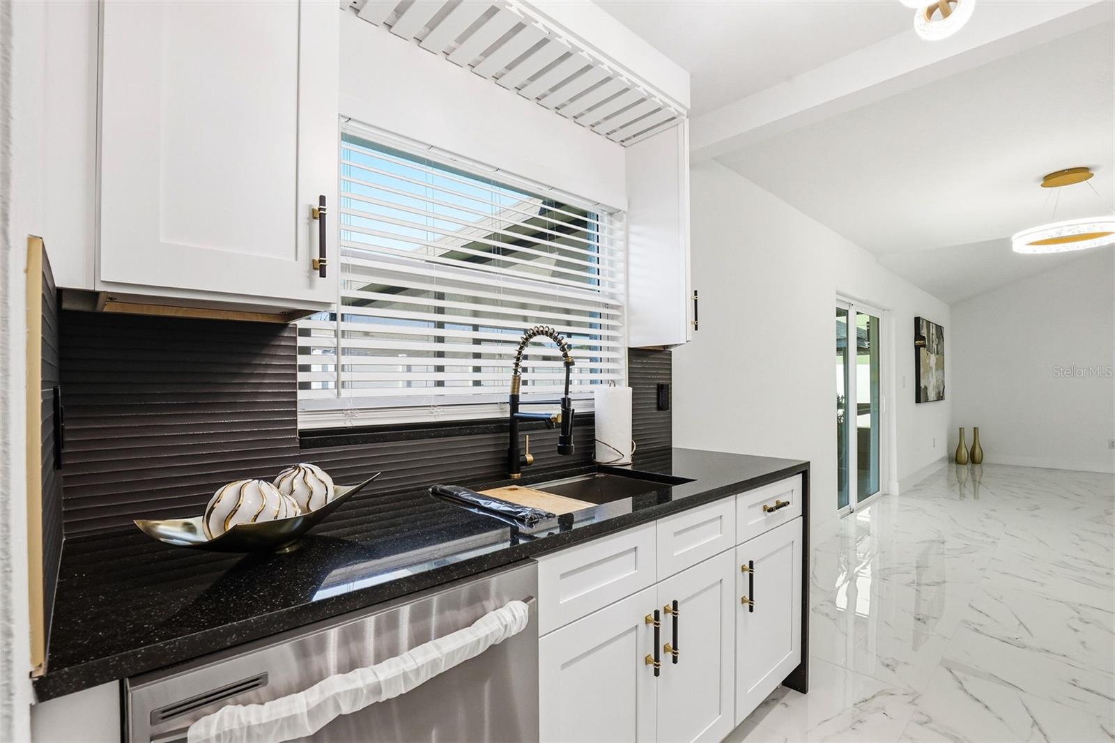 Image 54 of 65 For 10918 Tailfeather Court