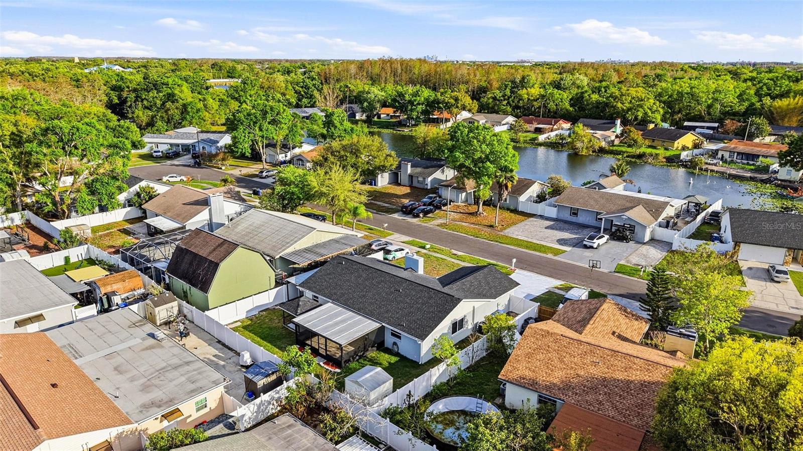 Image 7 of 65 For 10918 Tailfeather Court