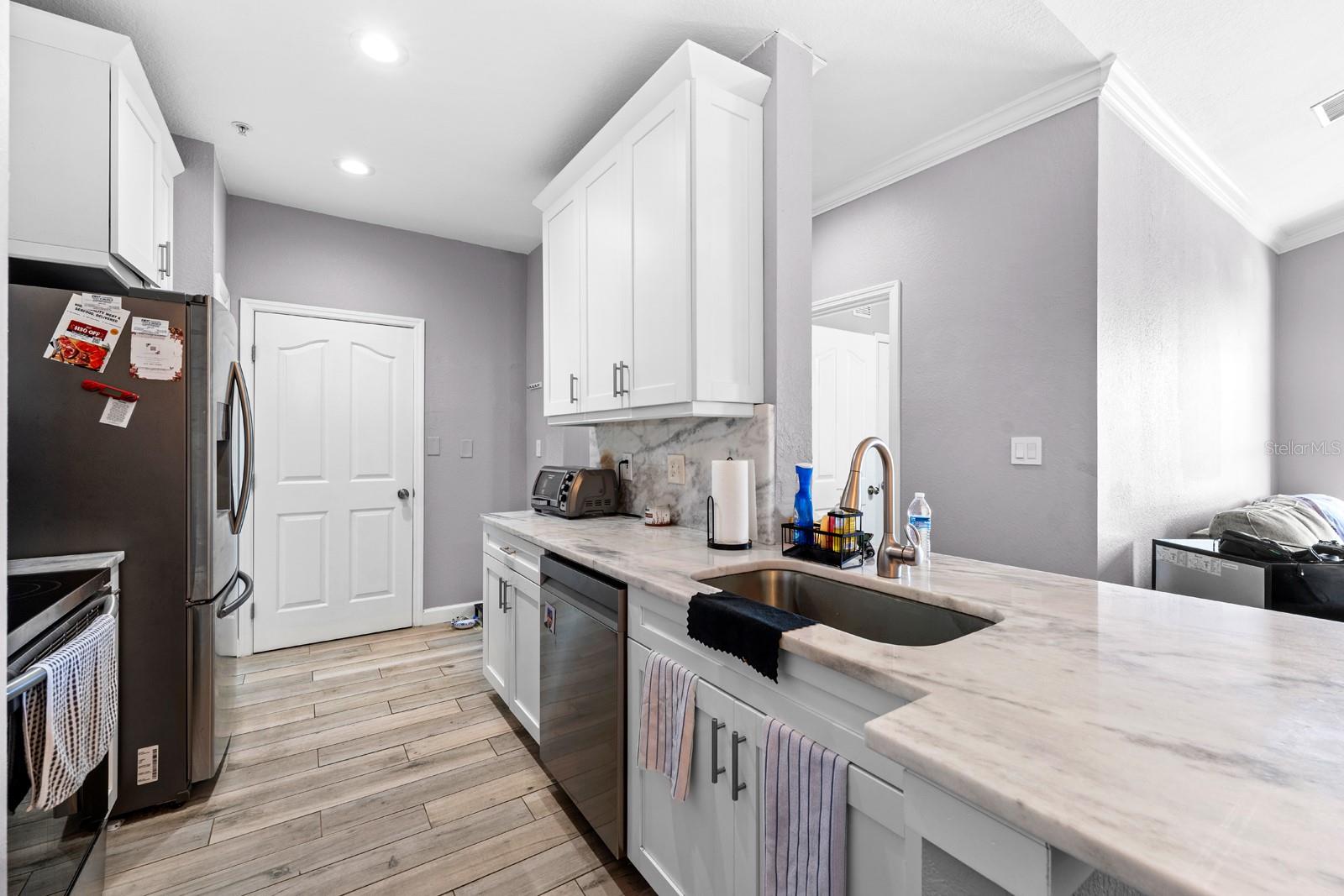 Image 12 of 45 For 5000 Culbreath Key Way 4303