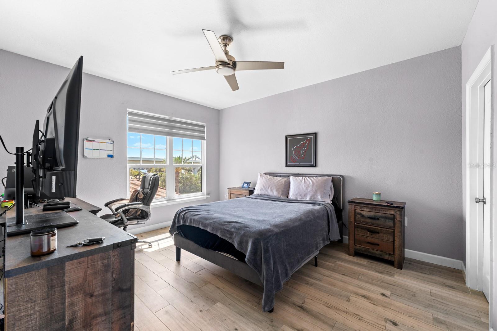 Image 24 of 45 For 5000 Culbreath Key Way 4303