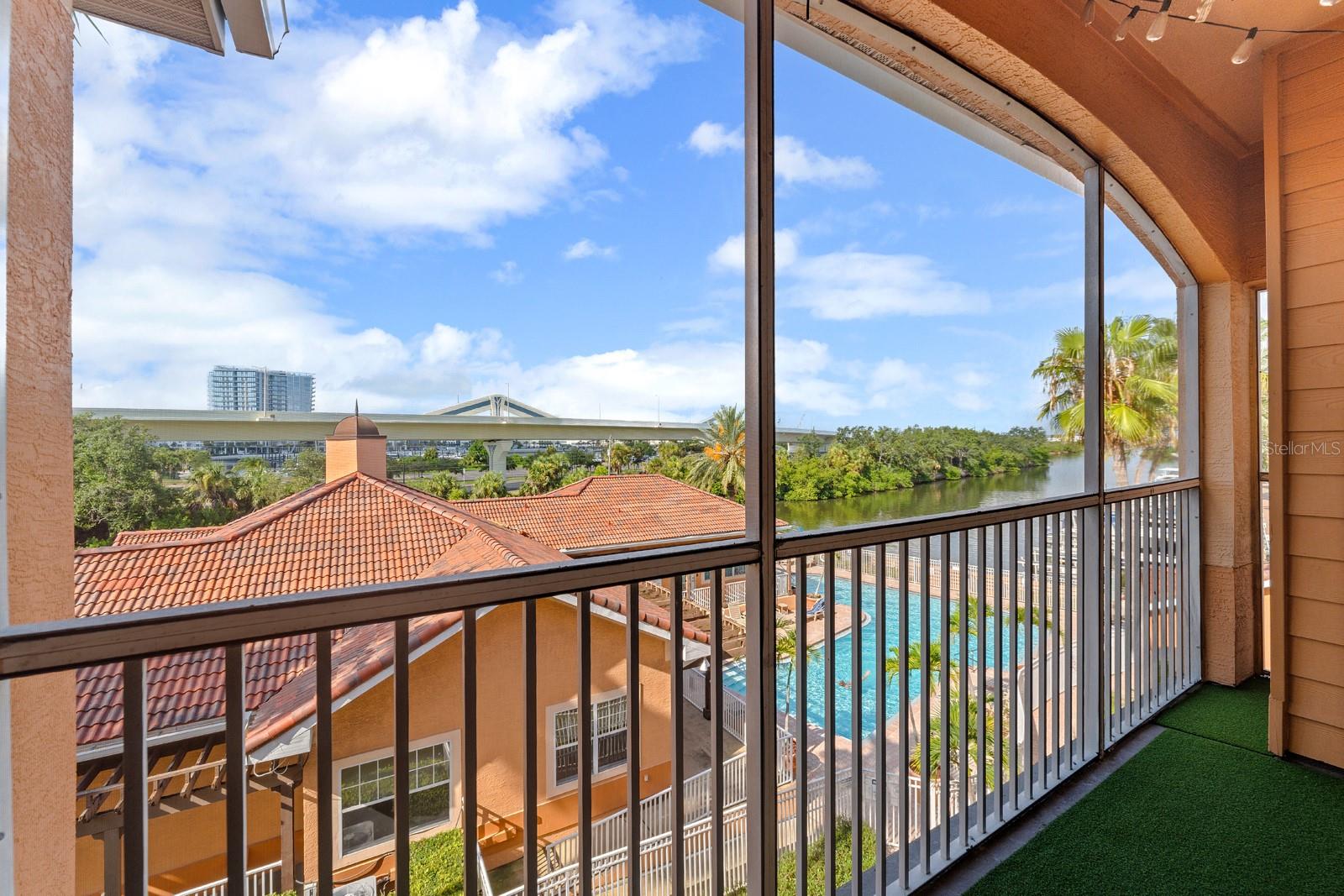 Image 29 of 45 For 5000 Culbreath Key Way 4303