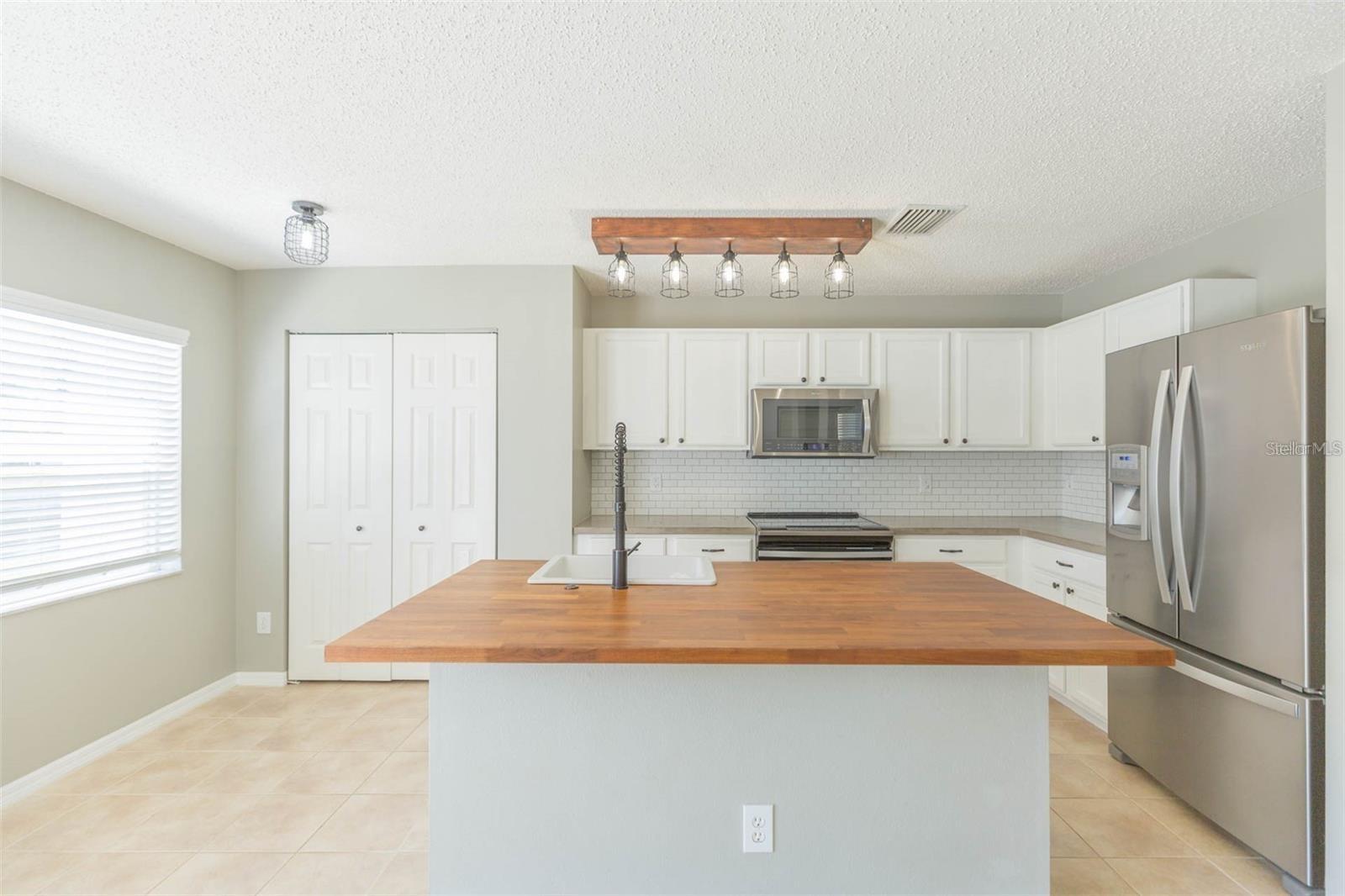 Image 11 of 24 For 4220 Winding River Way