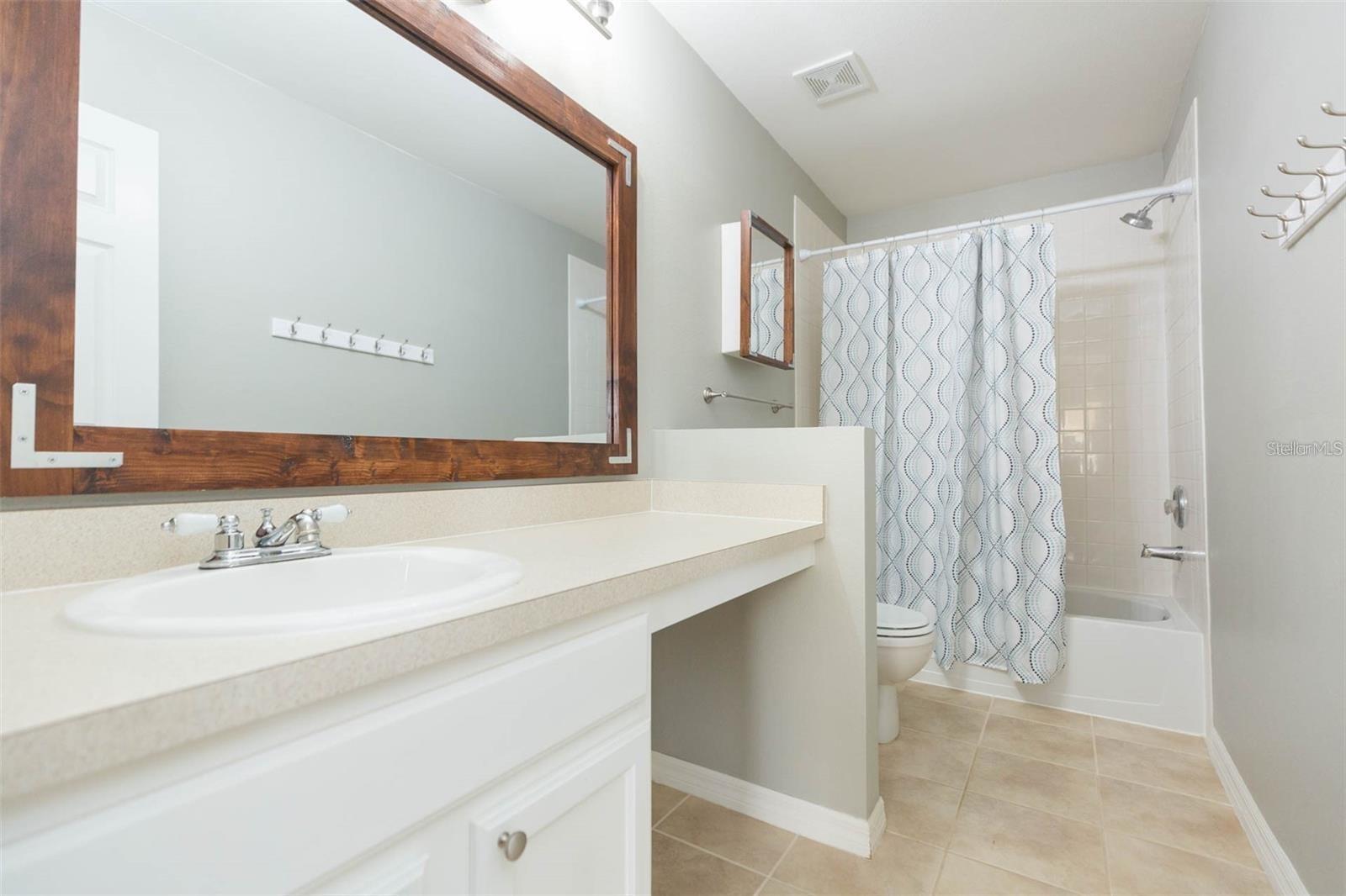 Image 17 of 24 For 4220 Winding River Way