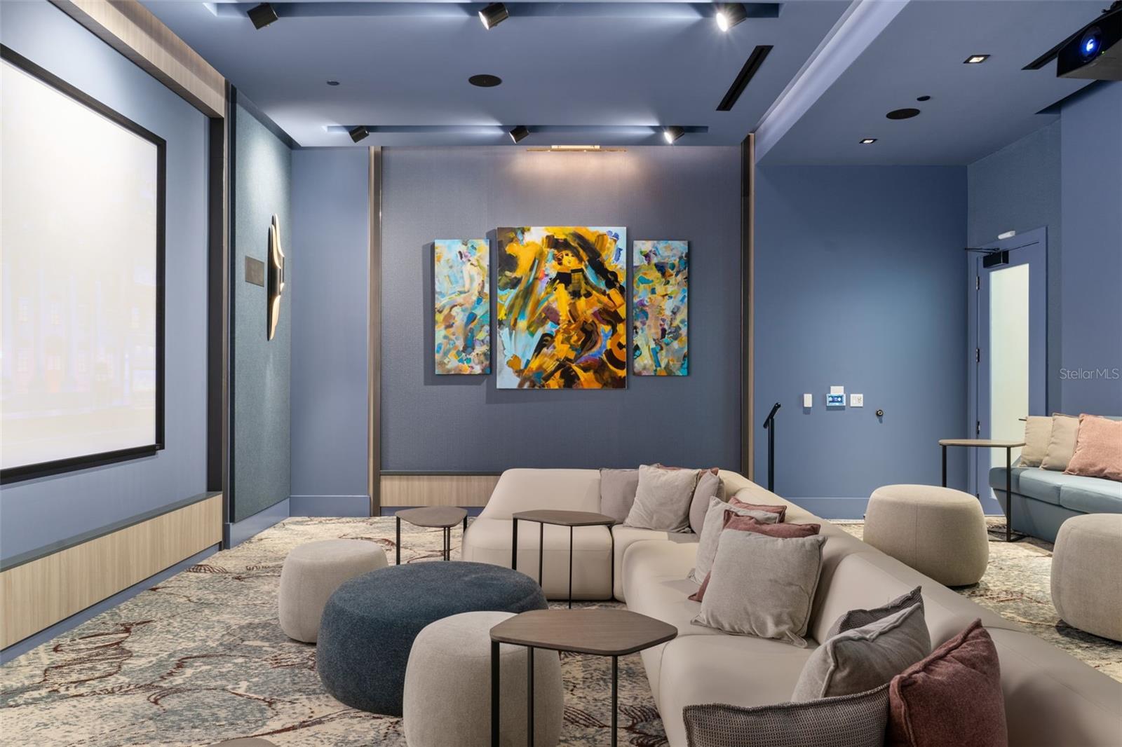 Image 21 of 37 For 275 1st Avenue 3507