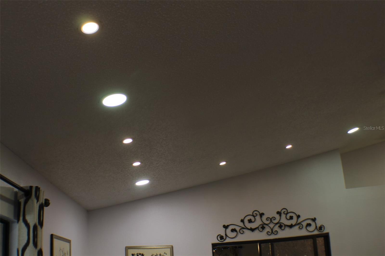 Image 21 of 38 For 1723 Bell Ranch Street