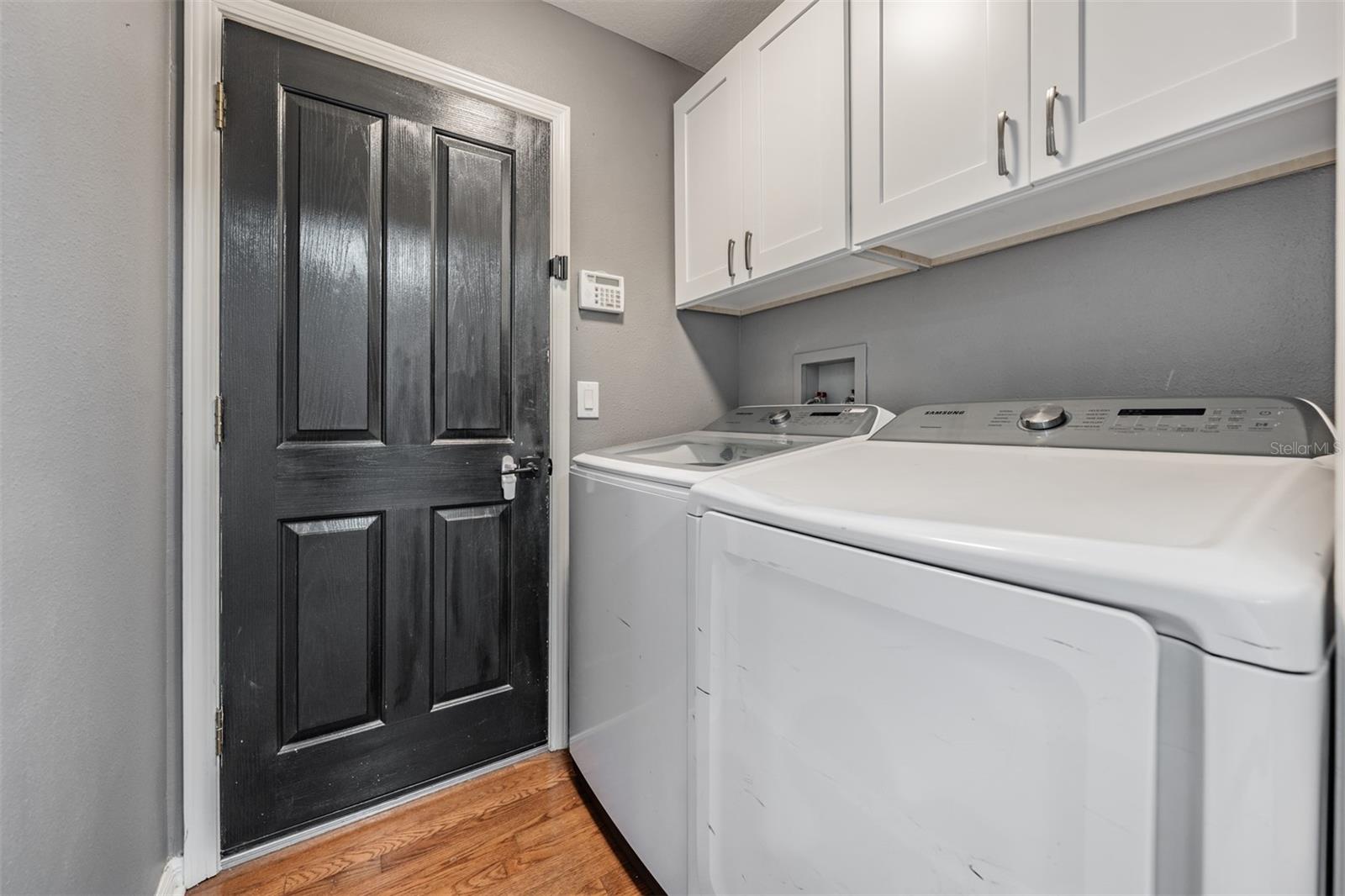 Listing photo id 6 for 2634 Palesta Drive