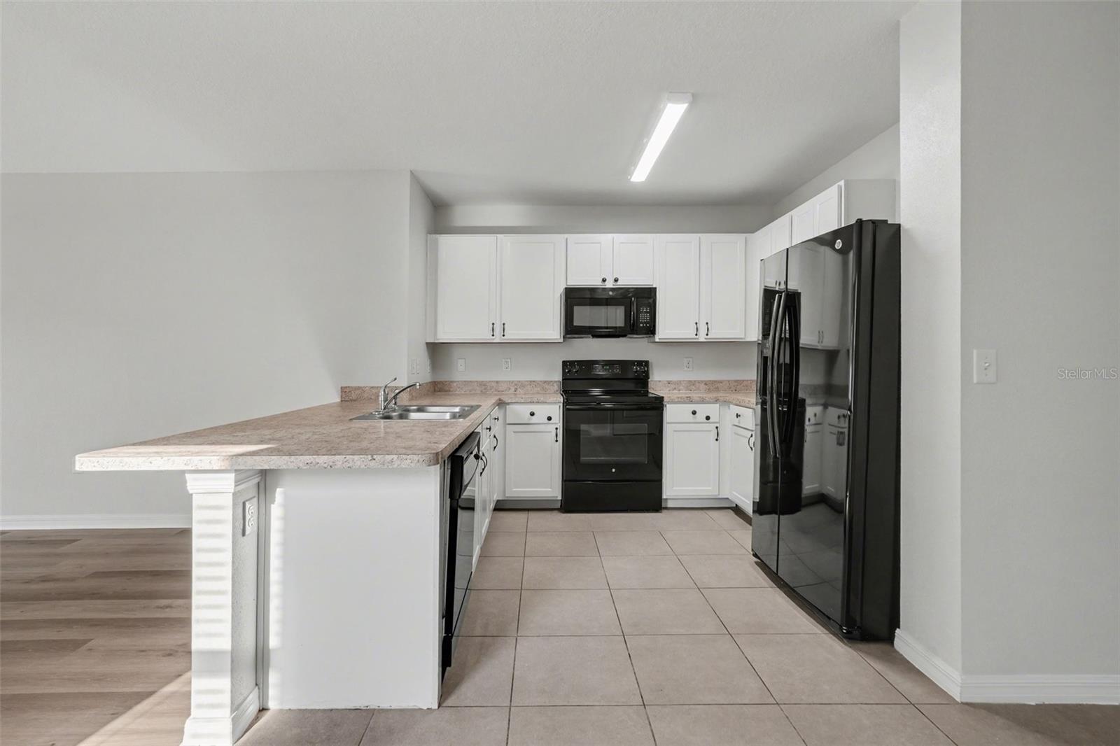 Image 12 of 33 For 10125 Hawk Storm Avenue