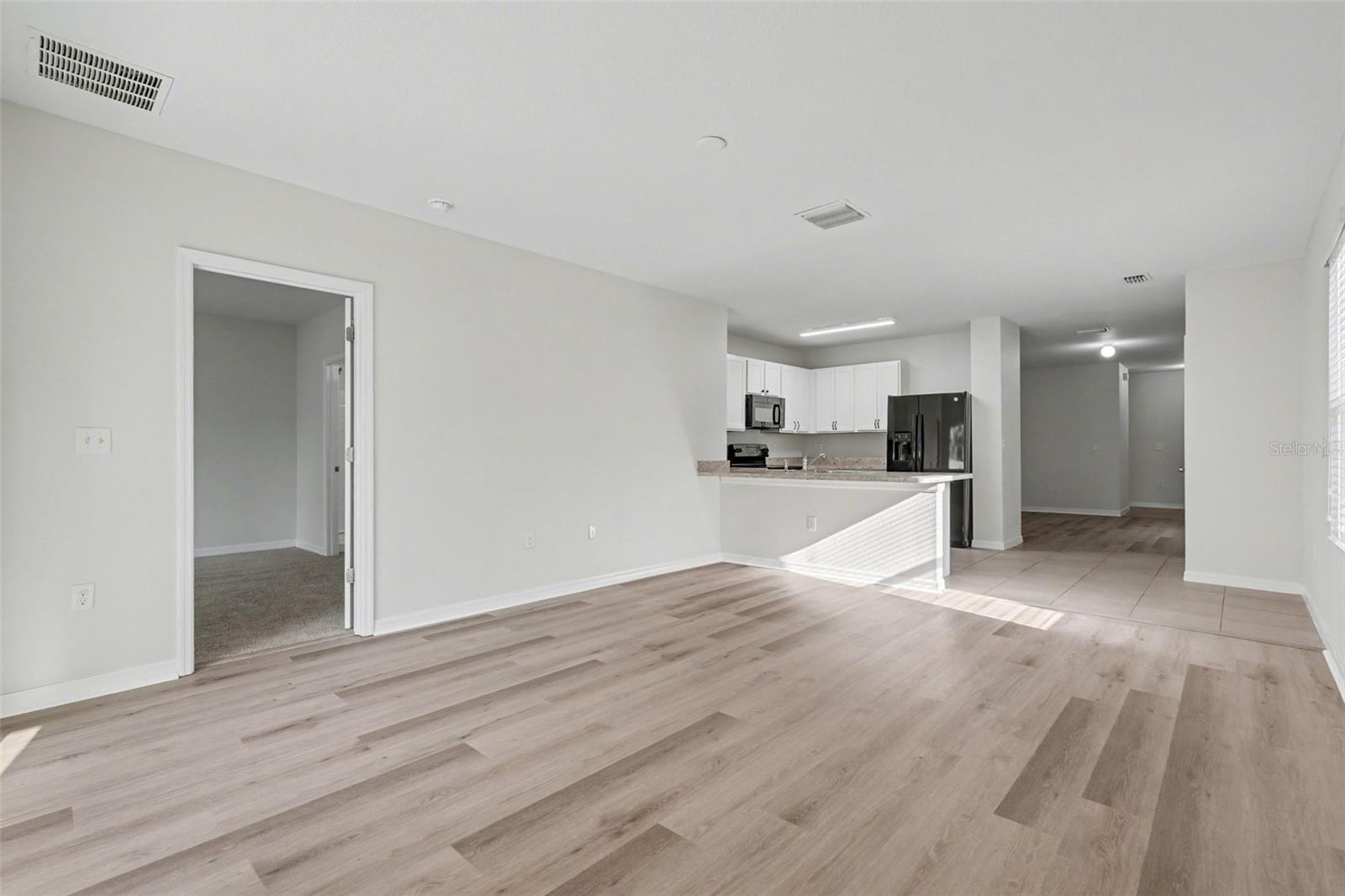 Image 15 of 33 For 10125 Hawk Storm Avenue