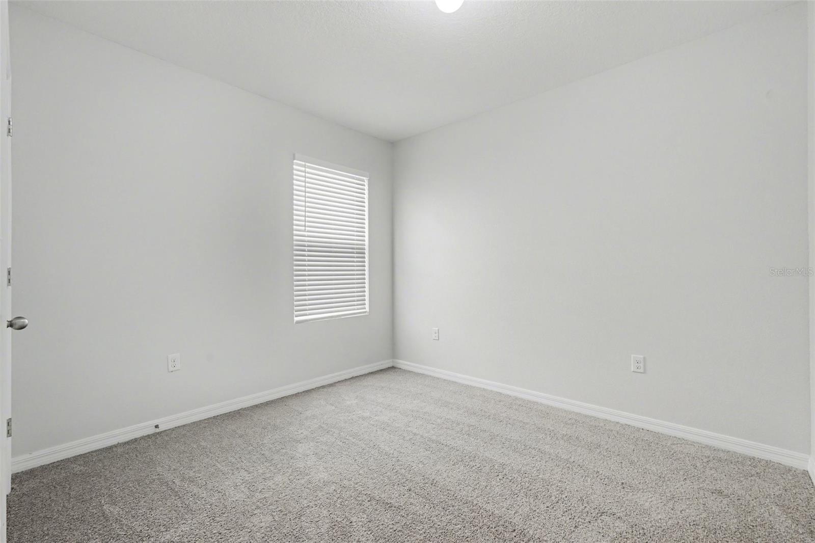 Image 19 of 33 For 10125 Hawk Storm Avenue