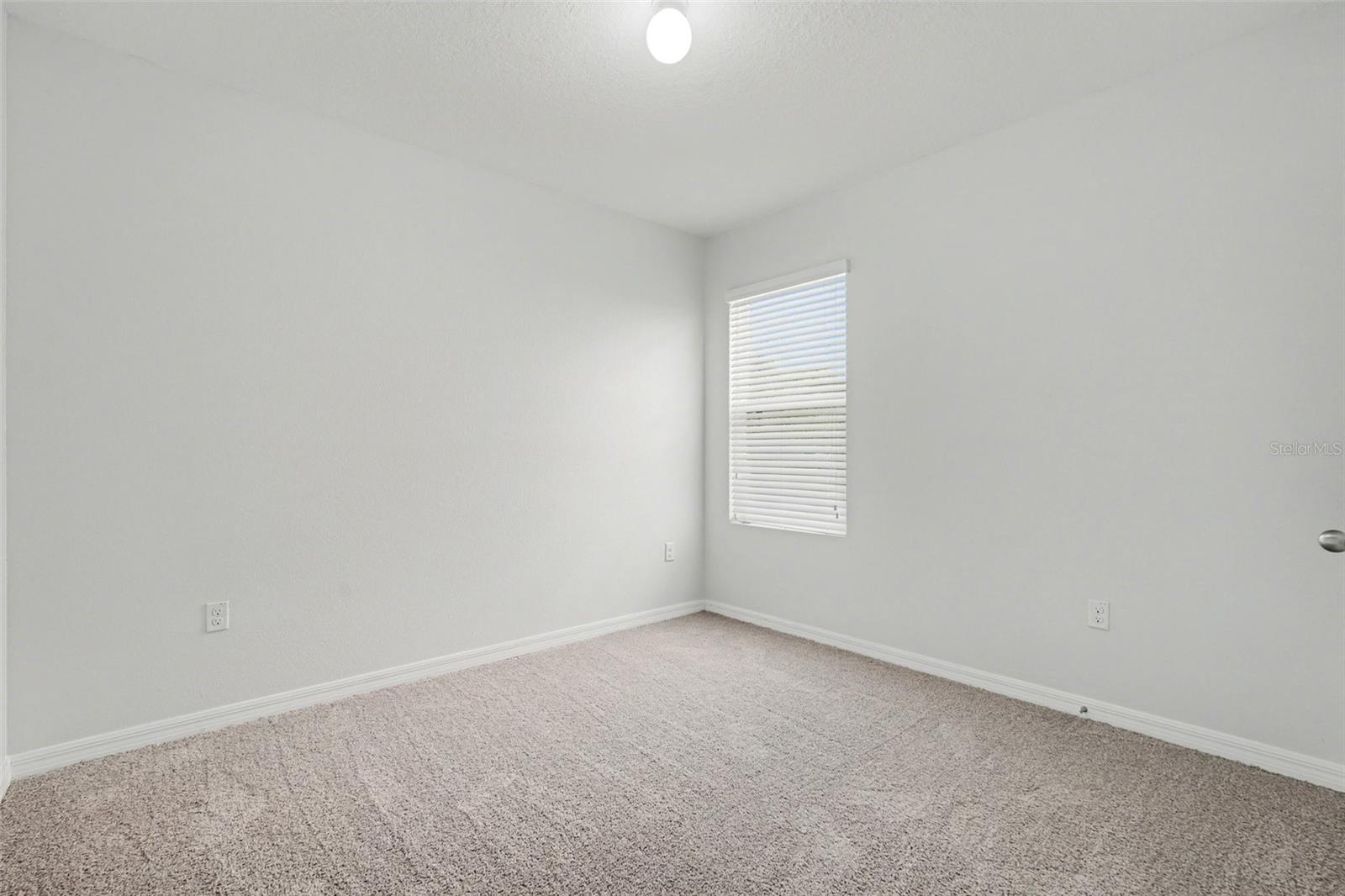 Image 20 of 33 For 10125 Hawk Storm Avenue