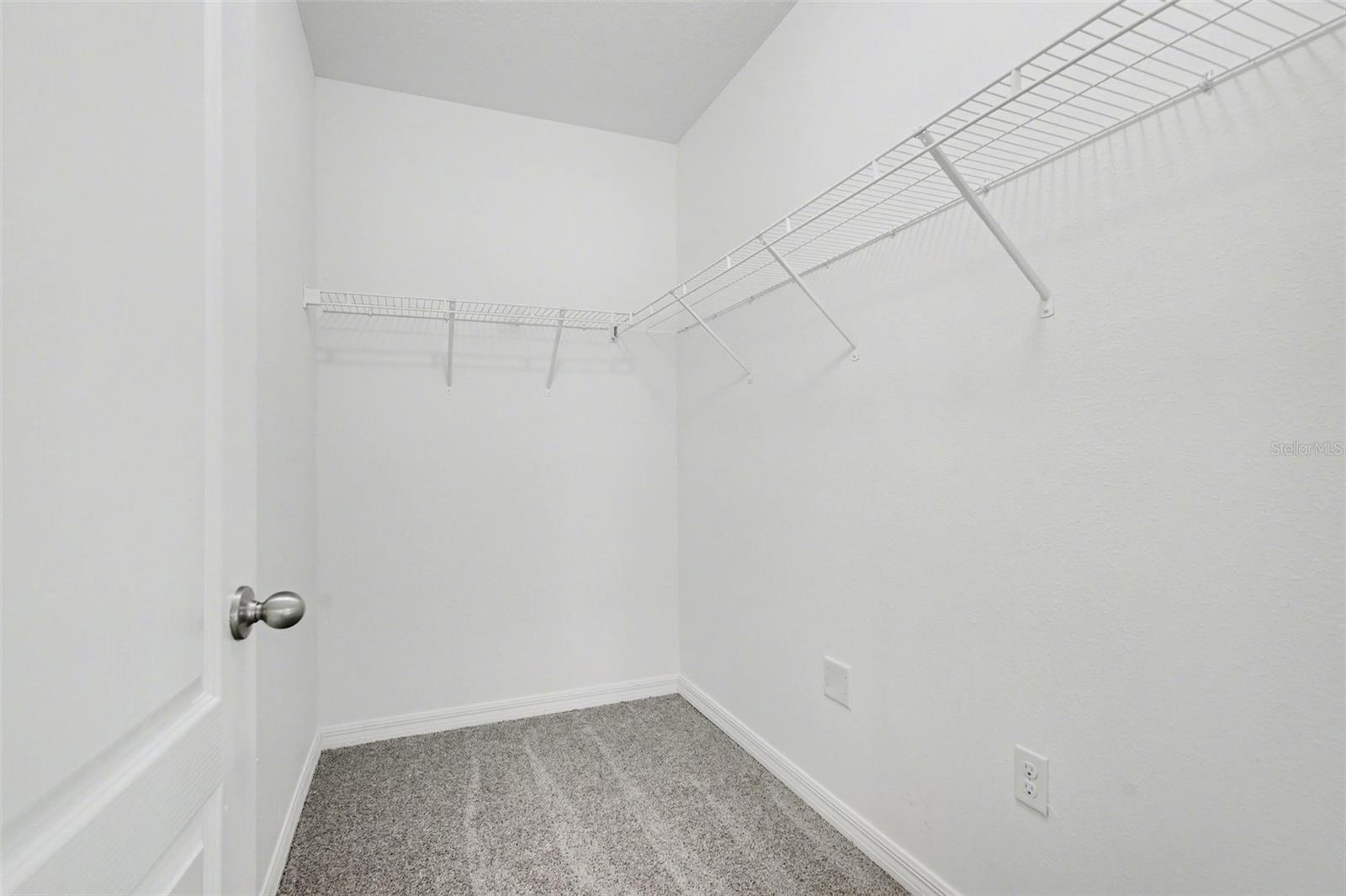 Image 27 of 33 For 10125 Hawk Storm Avenue