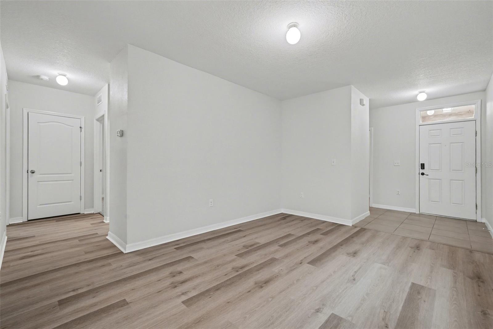 Image 6 of 33 For 10125 Hawk Storm Avenue