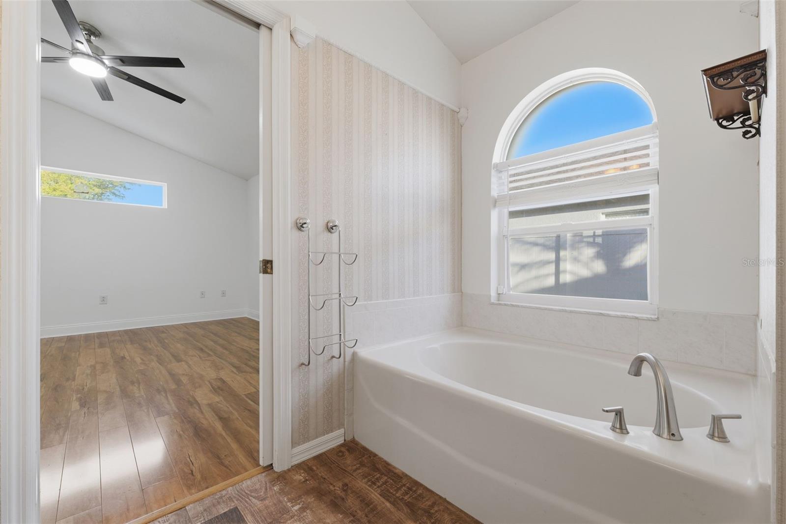 Image 20 of 32 For 4527 Clarkwood Court