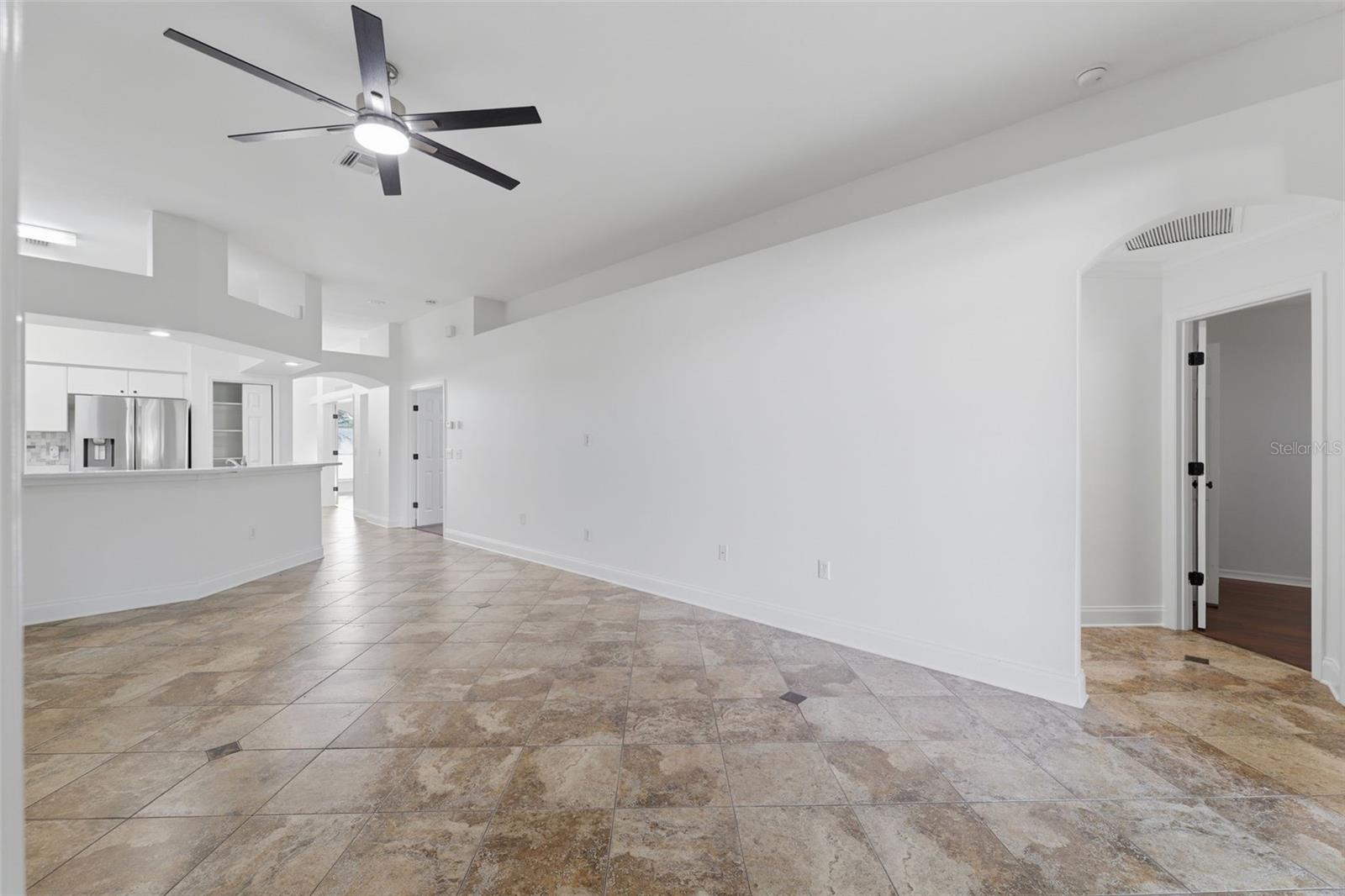 Image 7 of 32 For 4527 Clarkwood Court