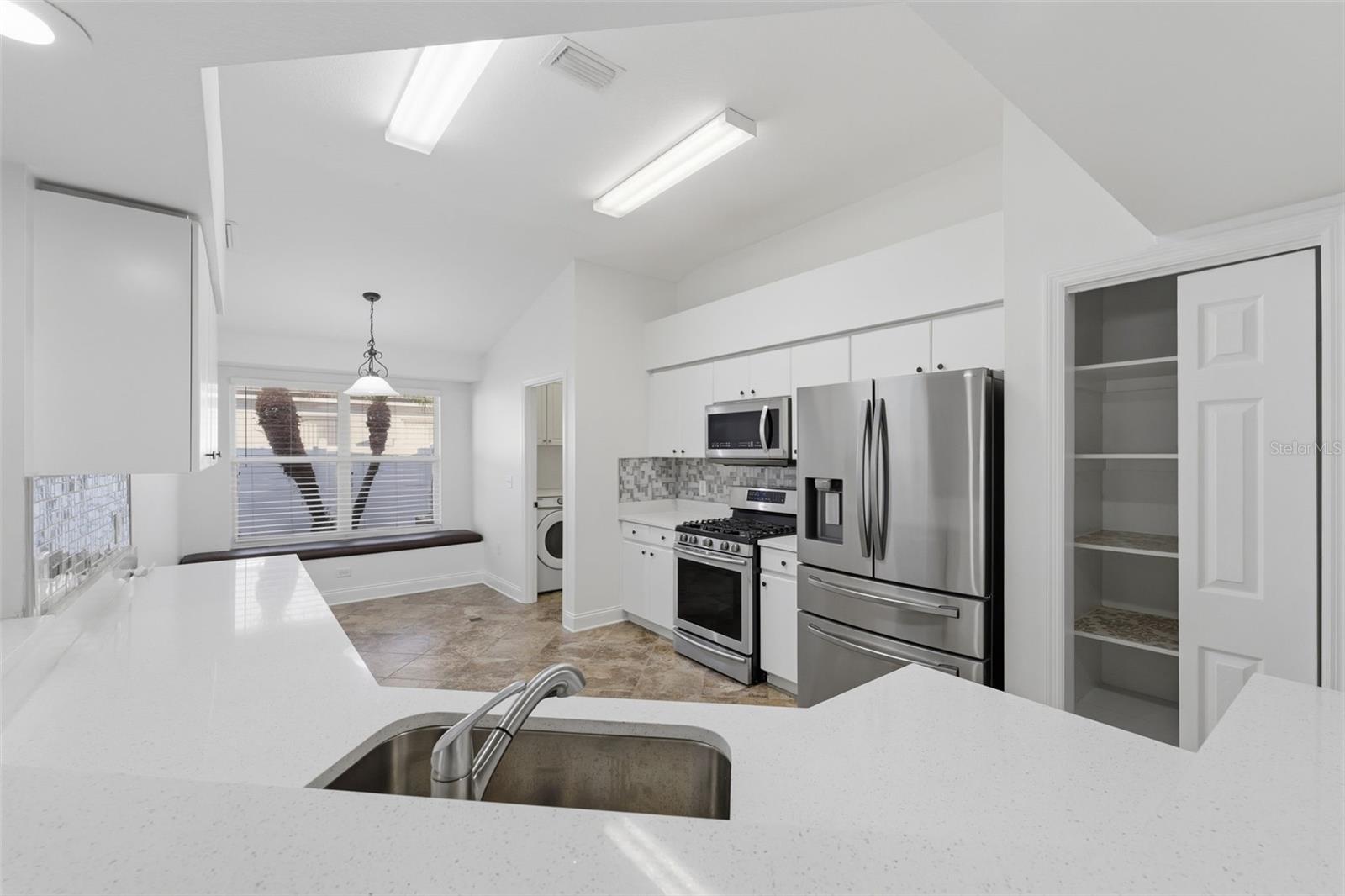 Image 9 of 32 For 4527 Clarkwood Court