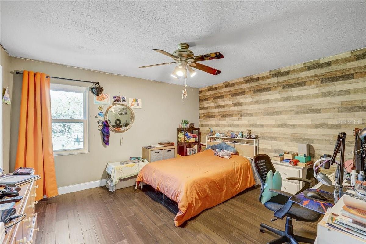 Image 47 of 63 For 4710 Stearns Road