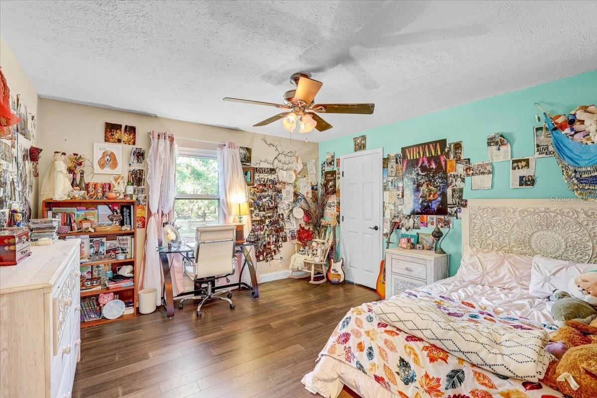 Image 50 of 63 For 4710 Stearns Road