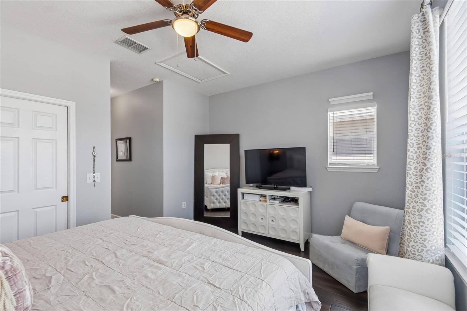 Image 15 of 34 For 5307 Point Pleasant Lane