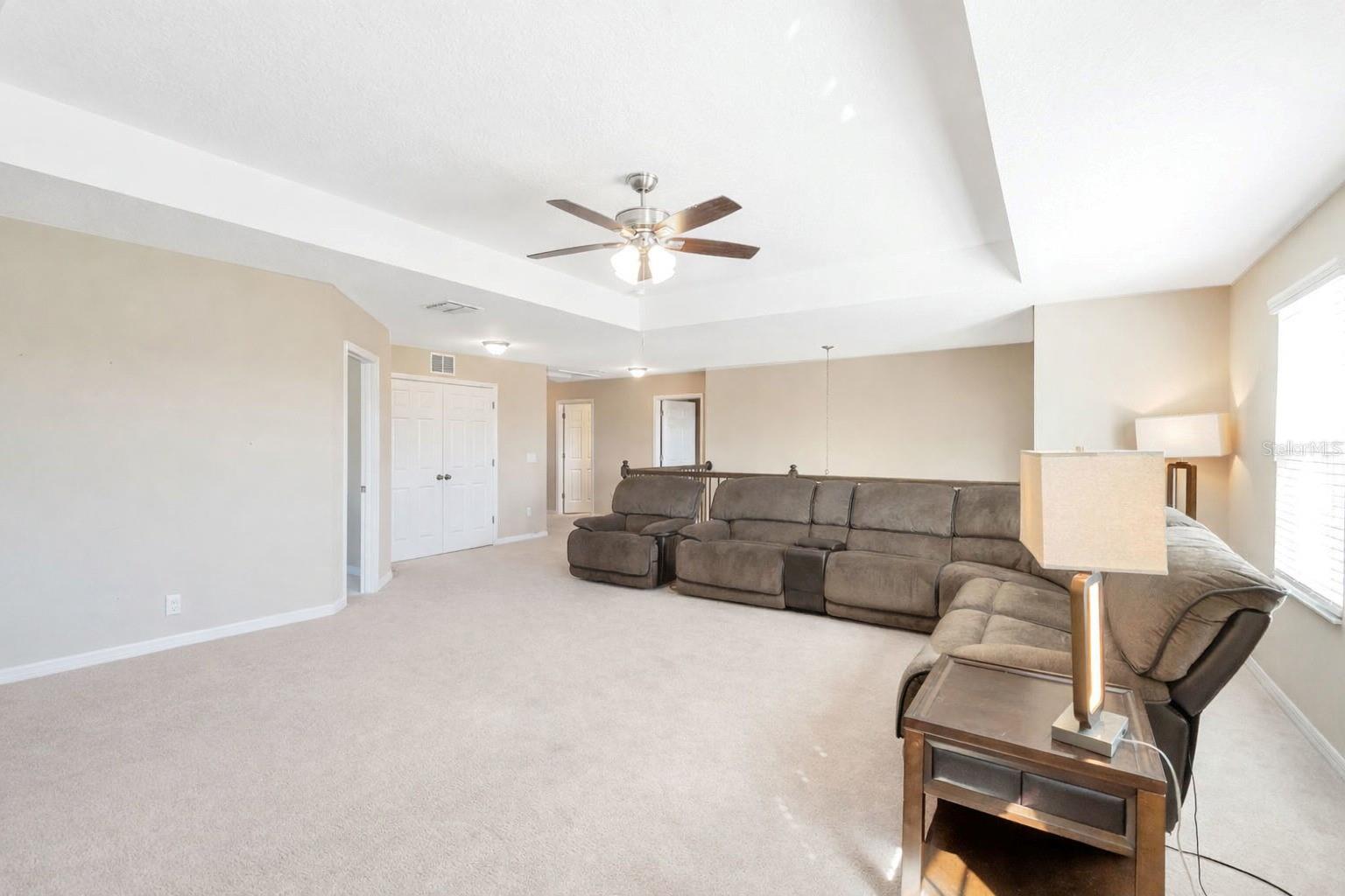 Image 21 of 41 For 30068 Skylark Drive