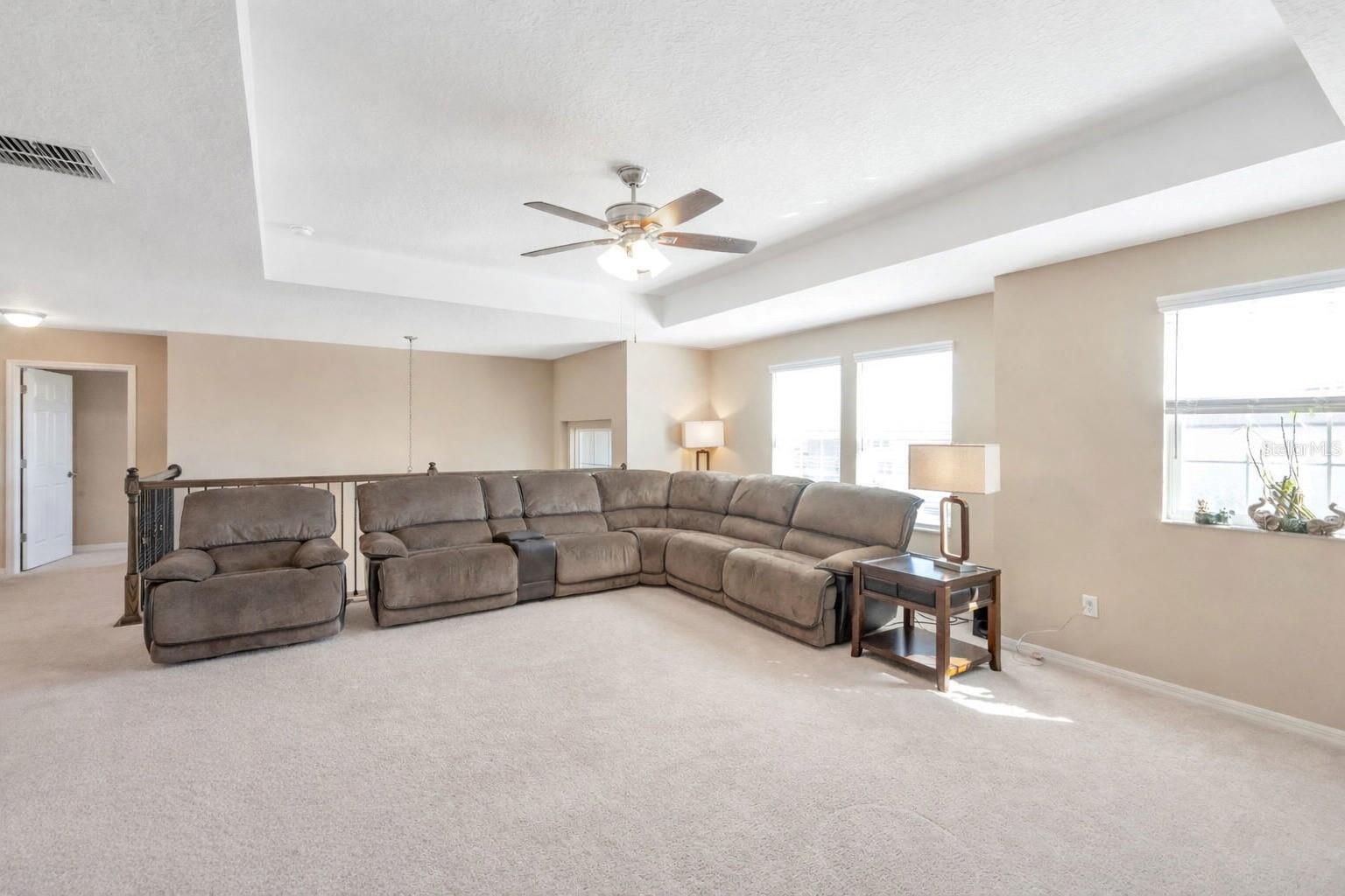 Image 22 of 41 For 30068 Skylark Drive