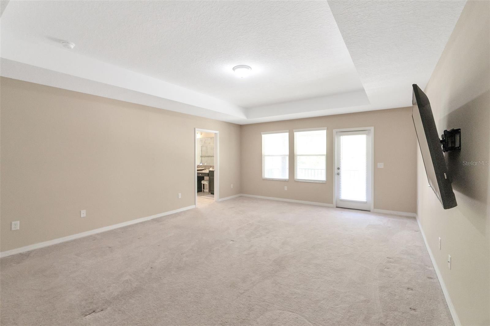 Image 24 of 41 For 30068 Skylark Drive