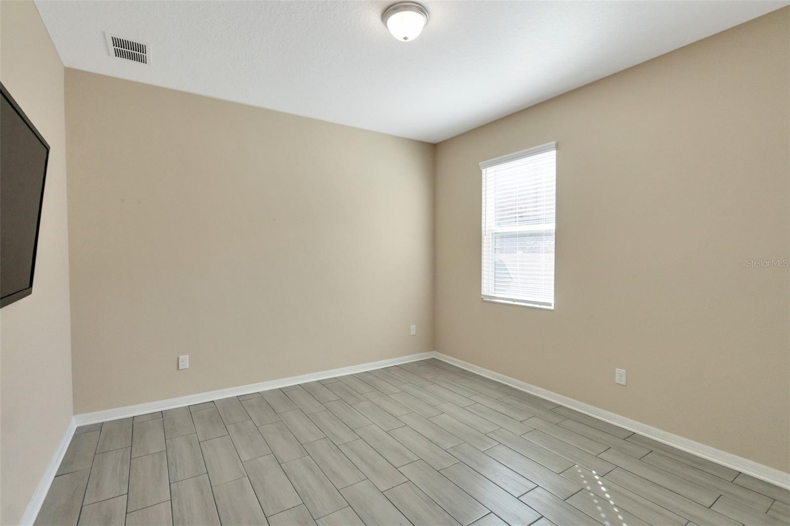 Image 30 of 41 For 30068 Skylark Drive