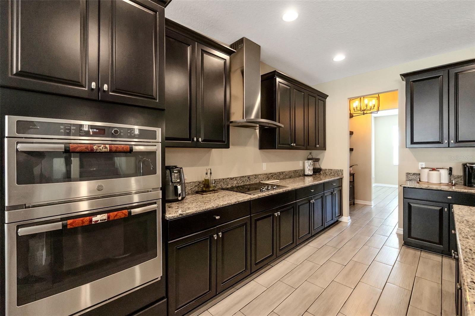 Image 9 of 41 For 30068 Skylark Drive