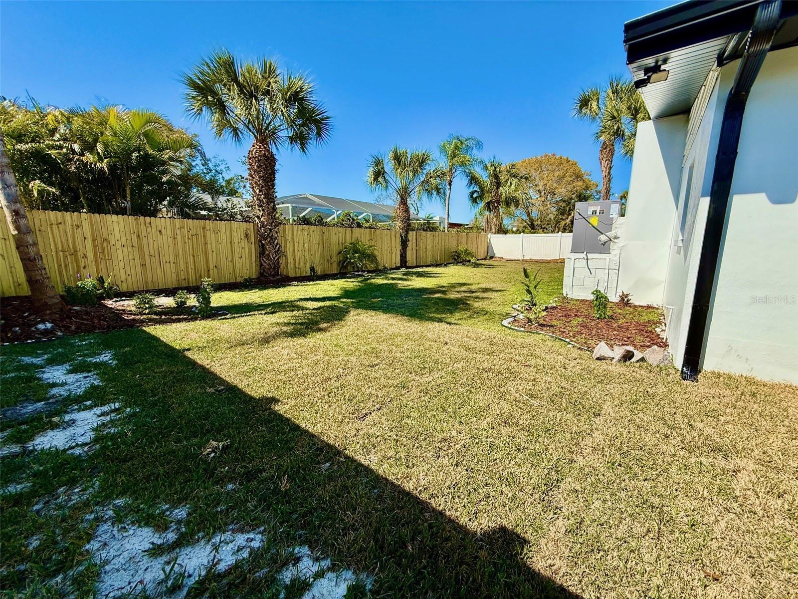 Image 30 of 34 For 3930 Eden Roc Circle