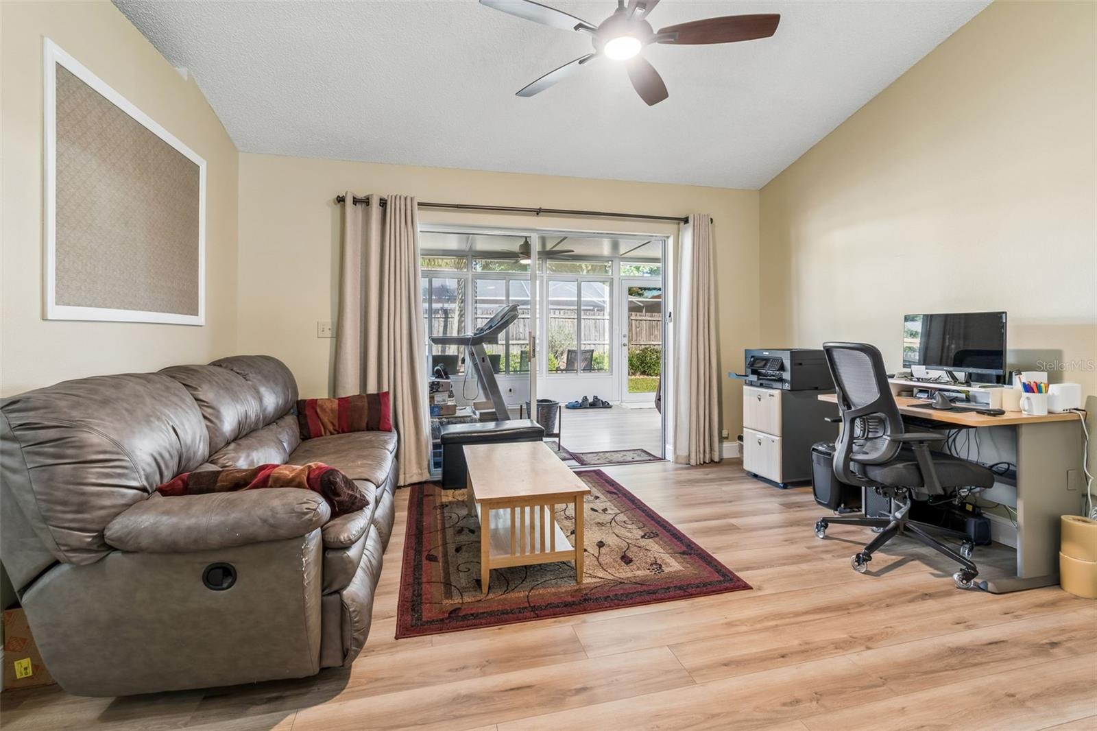 Image 20 of 61 For 11029 Streamside Drive