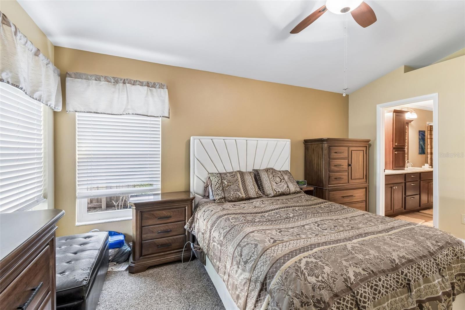 Image 24 of 61 For 11029 Streamside Drive