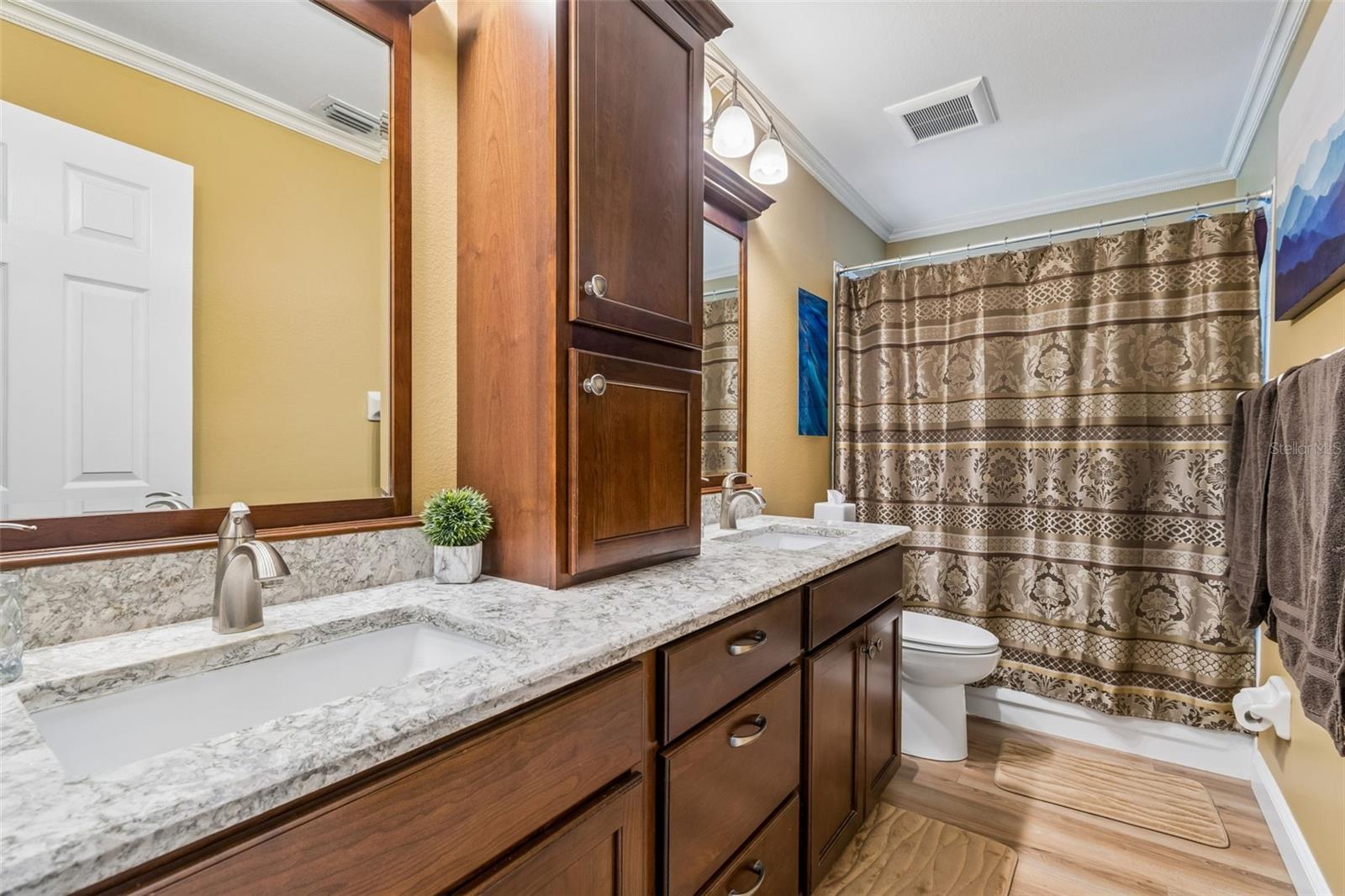 Image 26 of 61 For 11029 Streamside Drive