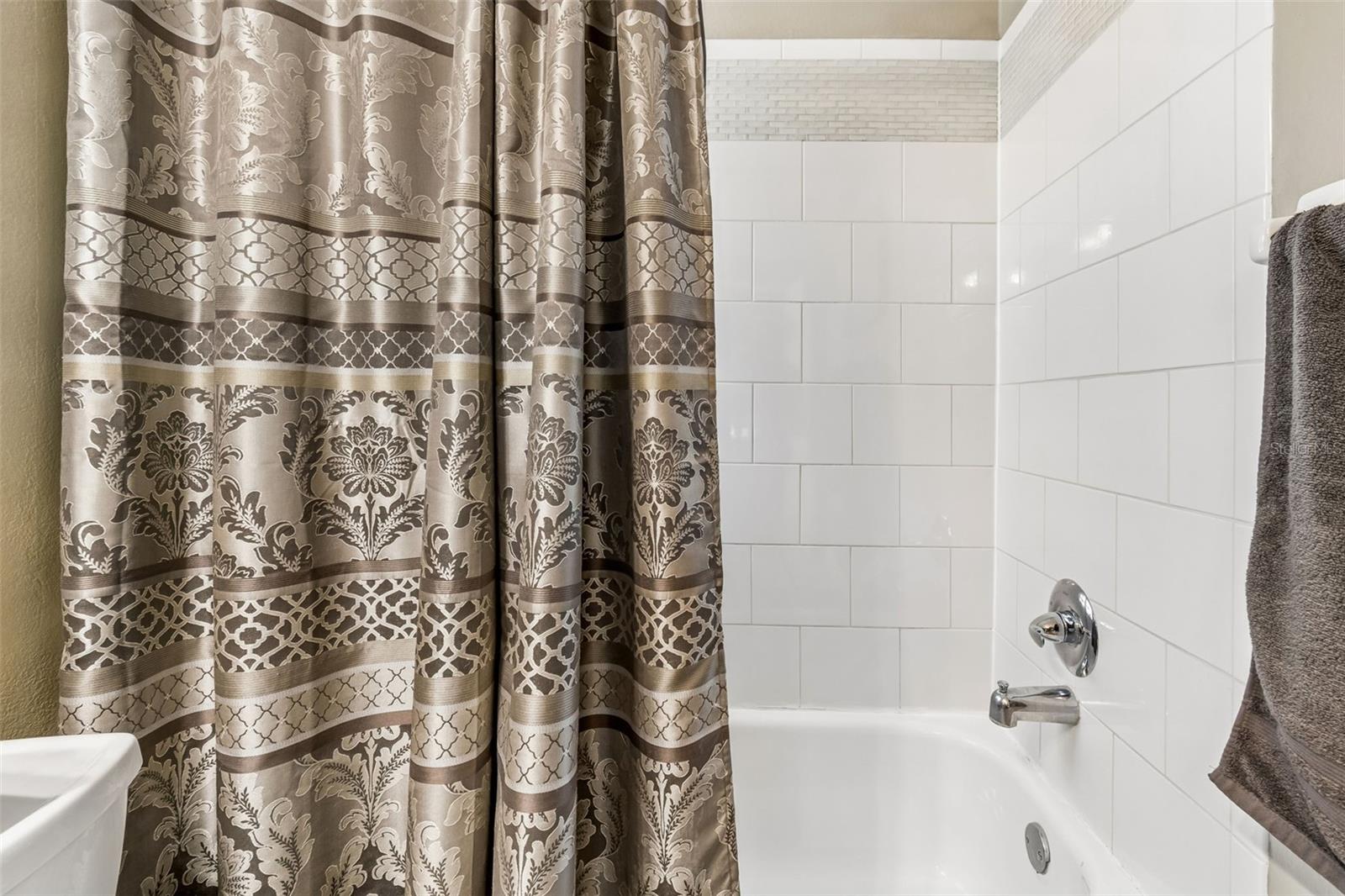 Image 27 of 61 For 11029 Streamside Drive