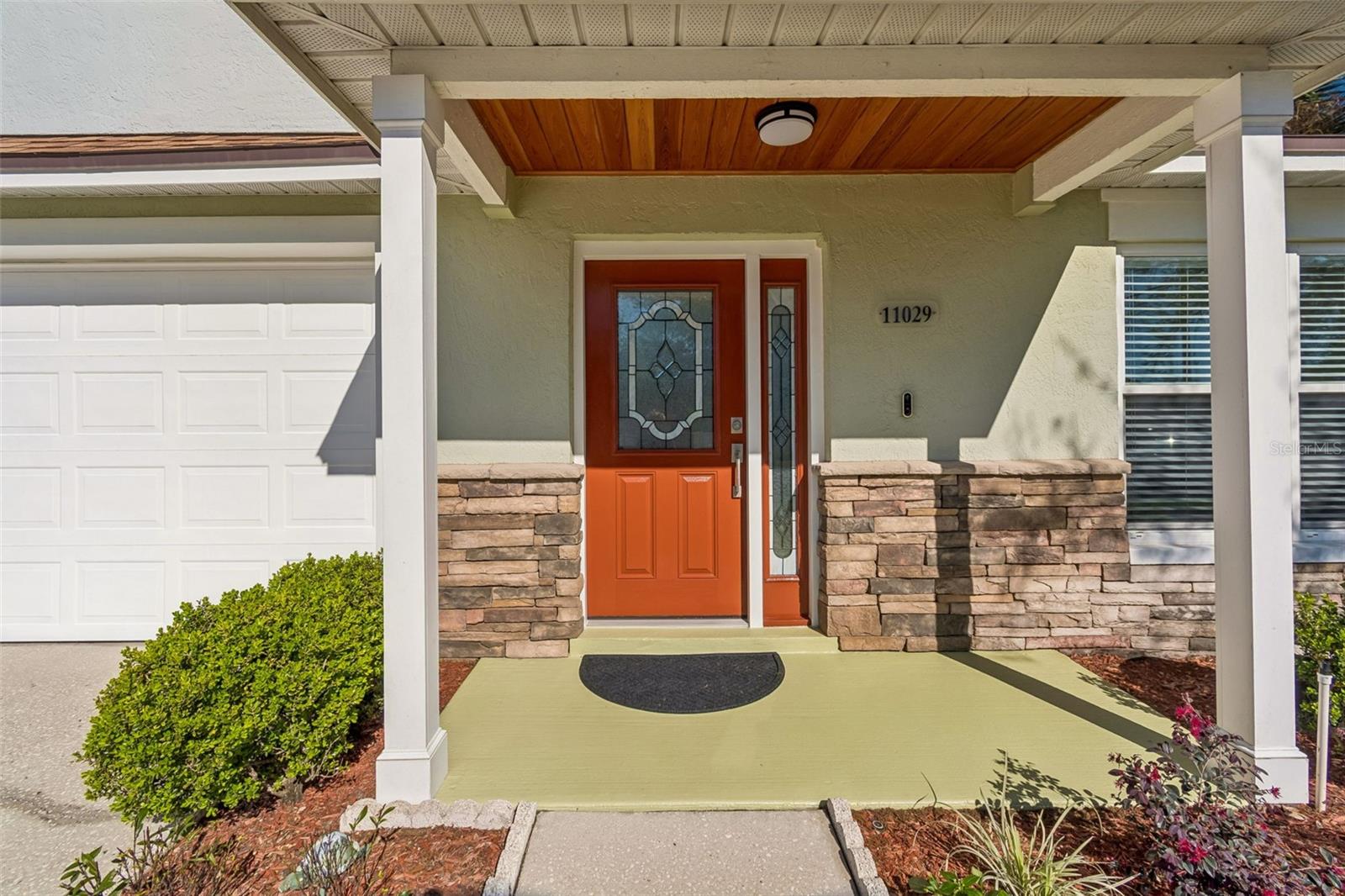 Image 5 of 61 For 11029 Streamside Drive