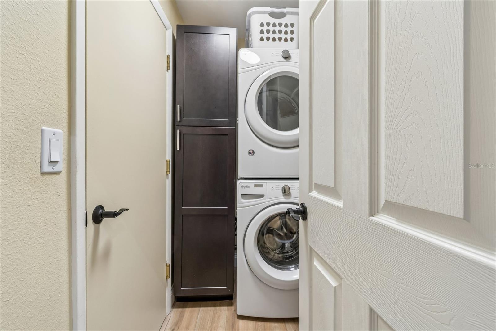 Image 50 of 61 For 11029 Streamside Drive