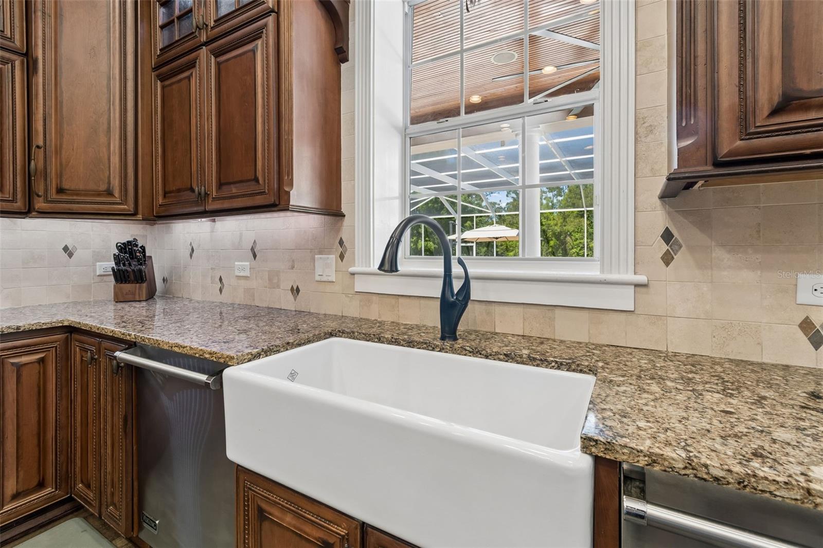 Image 21 of 95 For 32641 Blueberry Hill Way