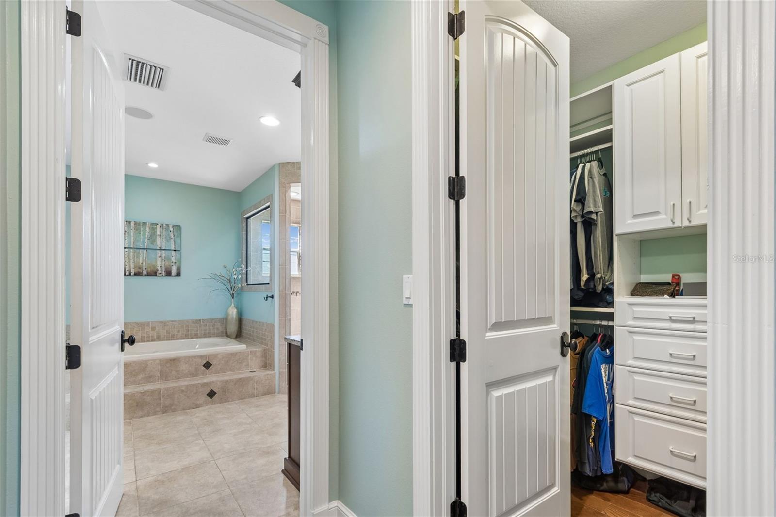 Image 37 of 95 For 32641 Blueberry Hill Way