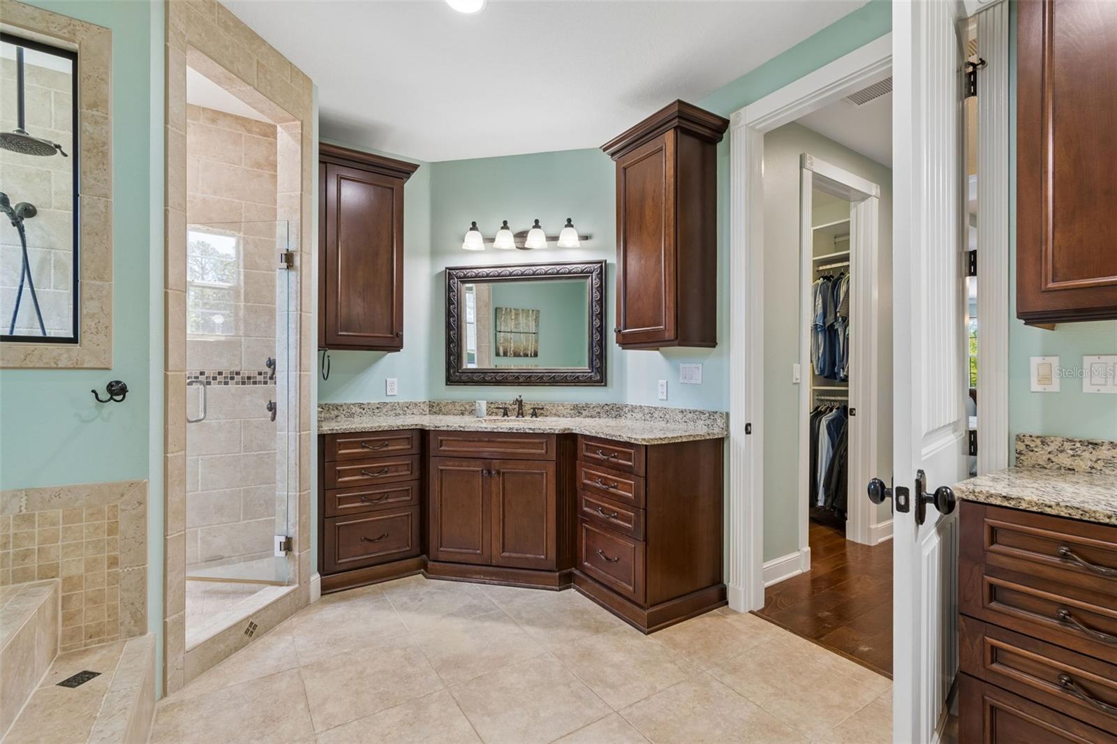 Image 40 of 95 For 32641 Blueberry Hill Way