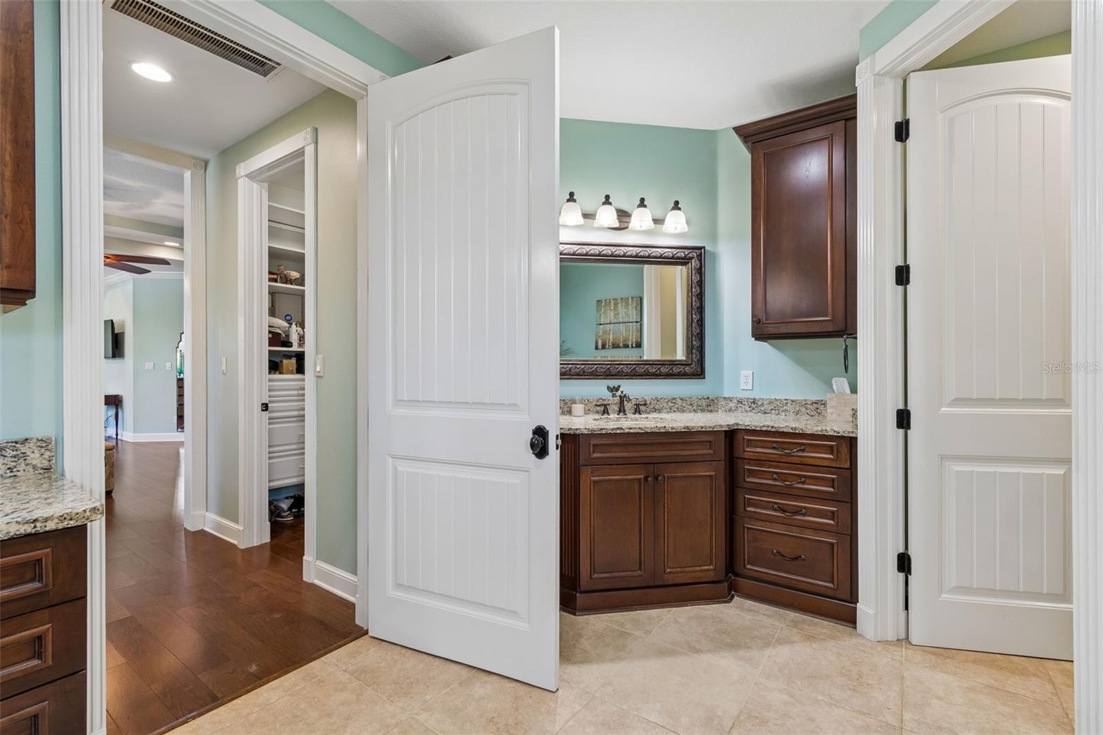 Image 41 of 95 For 32641 Blueberry Hill Way