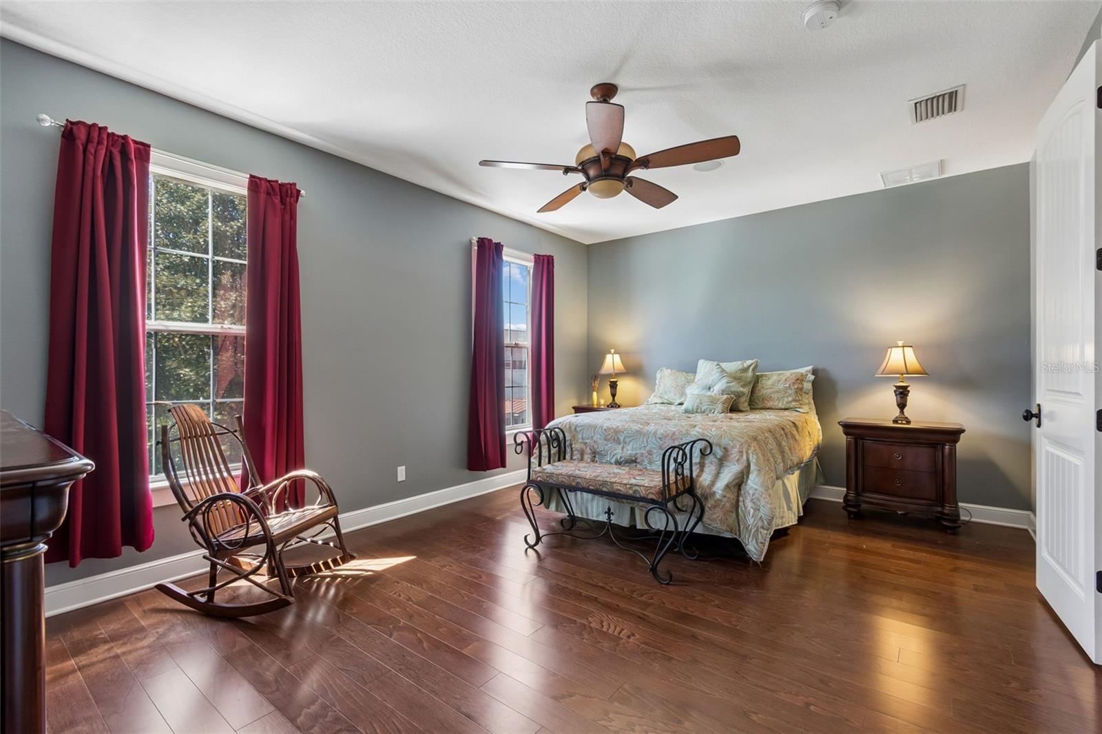 Image 47 of 95 For 32641 Blueberry Hill Way