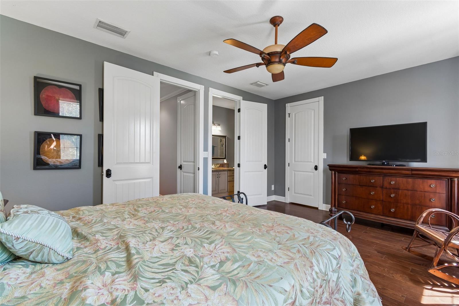 Image 49 of 95 For 32641 Blueberry Hill Way