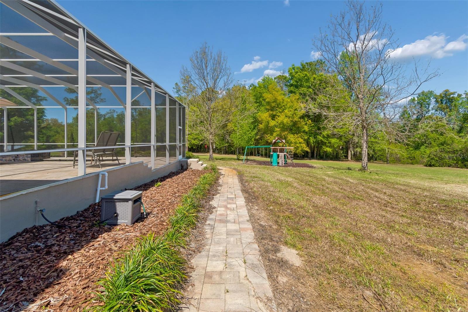 Image 63 of 95 For 32641 Blueberry Hill Way